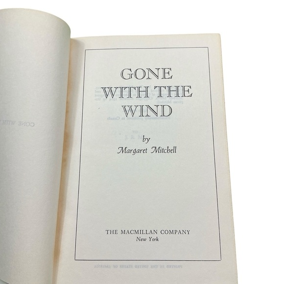 Vintage 1964 Gone with the Wind Hardcover book by Margaret Mitchell - Picture 2 of 5